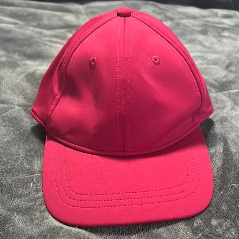 Lululemon Baller hat NWT RUBY RED